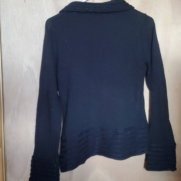 Sweater - Picture 3 of 3